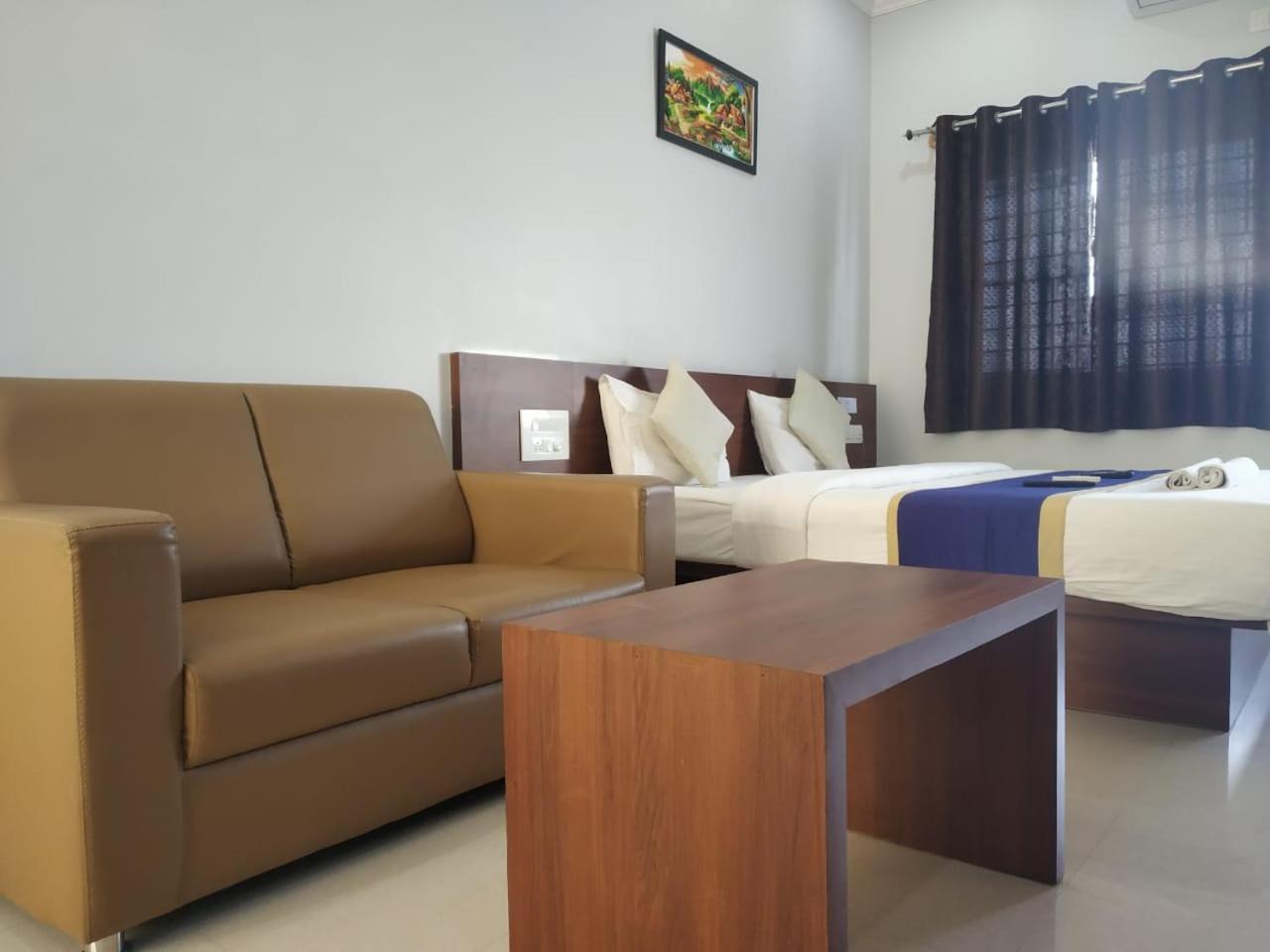 Hotel Gateway Suites Bangalore Airport Yelahanka Buitenkant foto