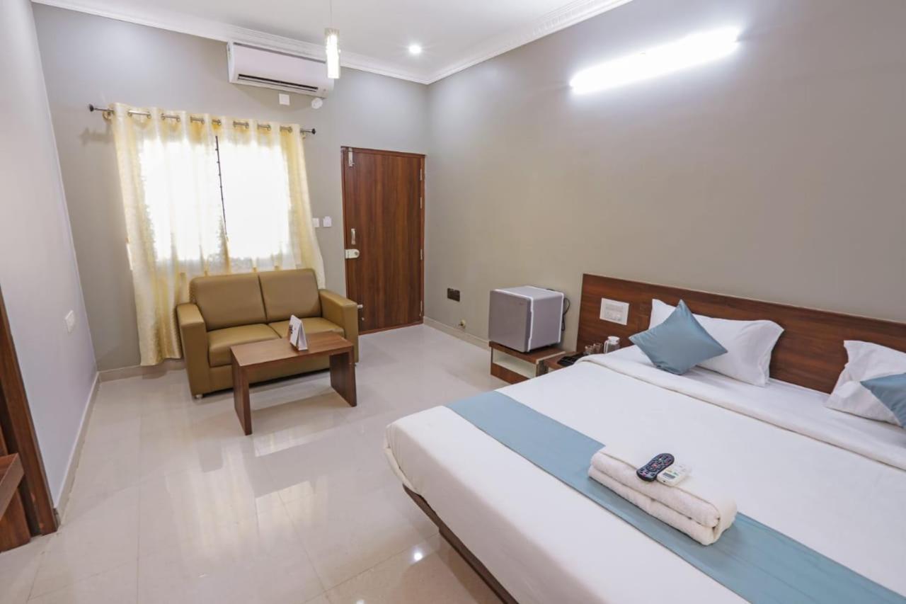 Hotel Gateway Suites Bangalore Airport Yelahanka Buitenkant foto